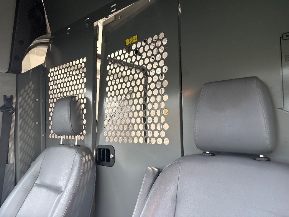 Cargo Van (Panel Van)-Light and Medium Duty Trucks-Ford-2018-Transit 250-Cranbury-NJ-147,249\n\t\tmiles-$ 24,500 - Image 25