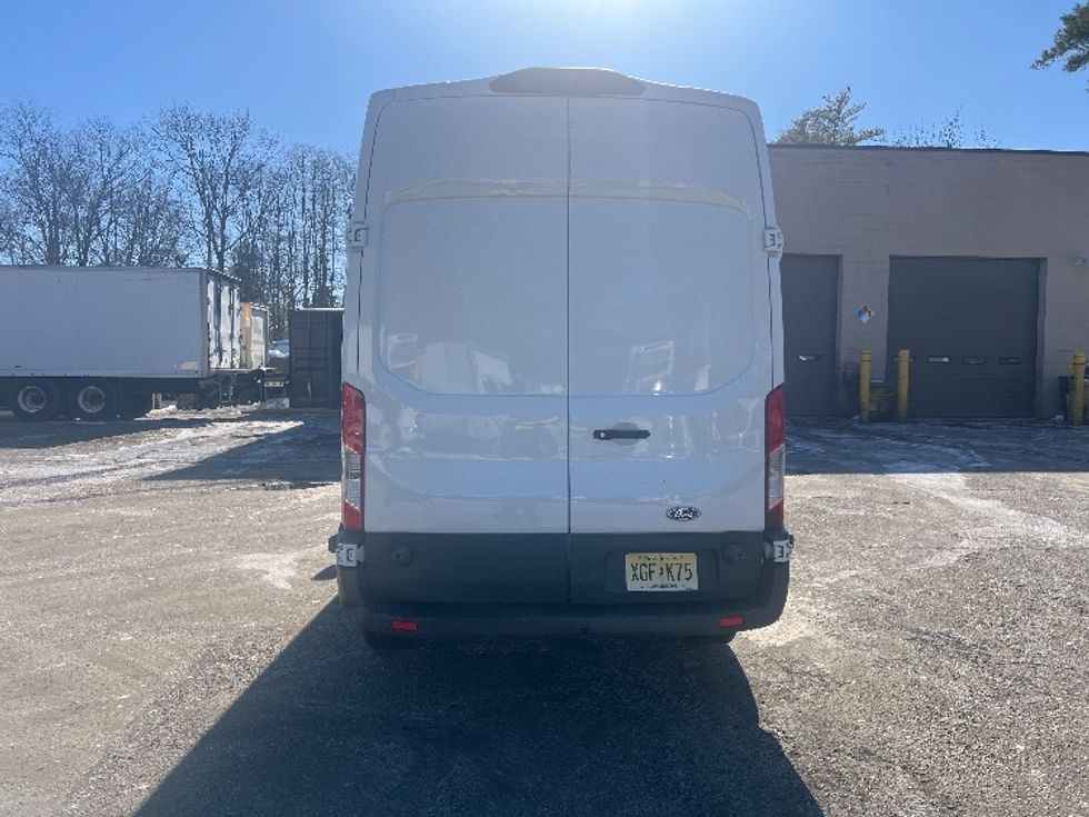 Cargo Van (Panel Van)-Light and Medium Duty Trucks-Ford-2018-Transit 250-Cranbury-NJ-147,249\n\t\tmiles-$ 24,500 - Image 7