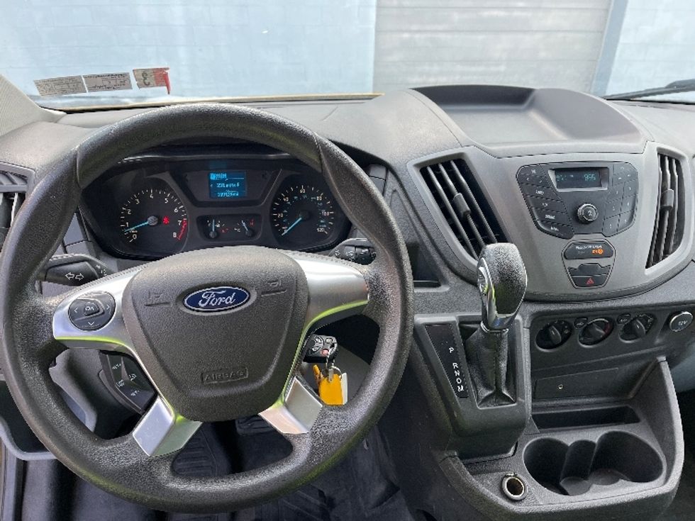 Cargo Van (Panel Van)-Light and Medium Duty Trucks-Ford-2018-Transit 250-Hazleton-PA-108,685\n\t\tmiles-$ 26,250 - Image 16