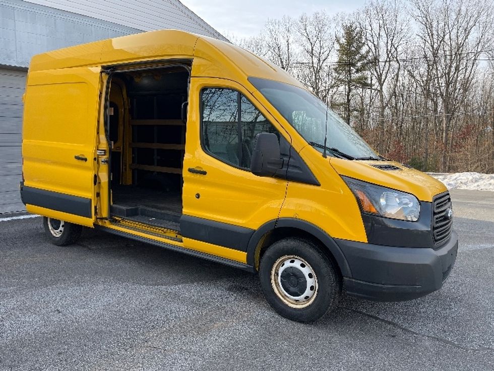 Cargo Van (Panel Van)-Light and Medium Duty Trucks-Ford-2018-Transit 250-Hazleton-PA-108,685\n\t\tmiles-$ 26,250 - Image 23