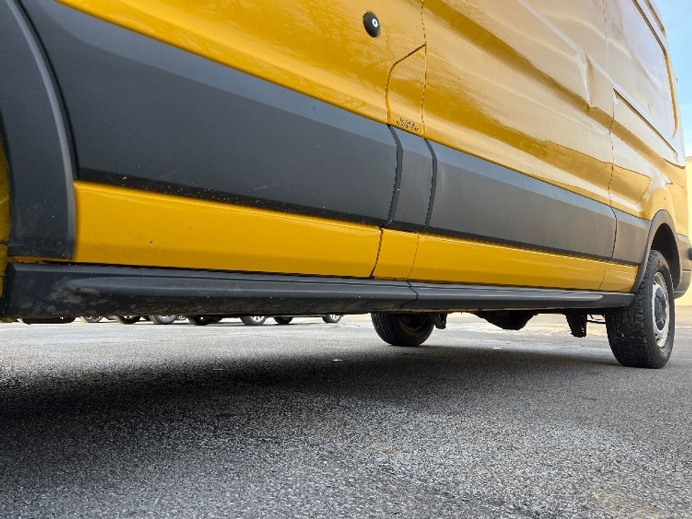 Cargo Van (Panel Van)-Light and Medium Duty Trucks-Ford-2018-Transit 250-Hazleton-PA-108,685\n\t\tmiles-$ 26,250 - Image 5