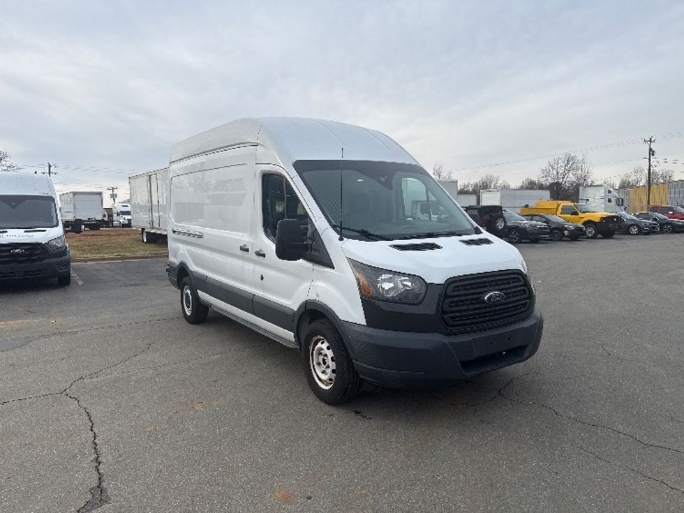 Cargo Van (Panel Van)-Light and Medium Duty Trucks-Ford-2018-Transit 250-Mebane-NC-115,090\n\t\tmiles-$ 32,250 - Image 1