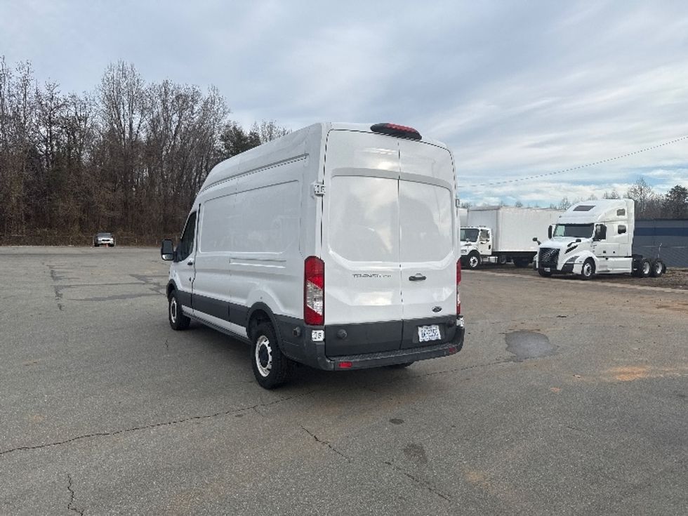 Cargo Van (Panel Van)-Light and Medium Duty Trucks-Ford-2018-Transit 250-Mebane-NC-115,090\n\t\tmiles-$ 32,250 - Image 6
