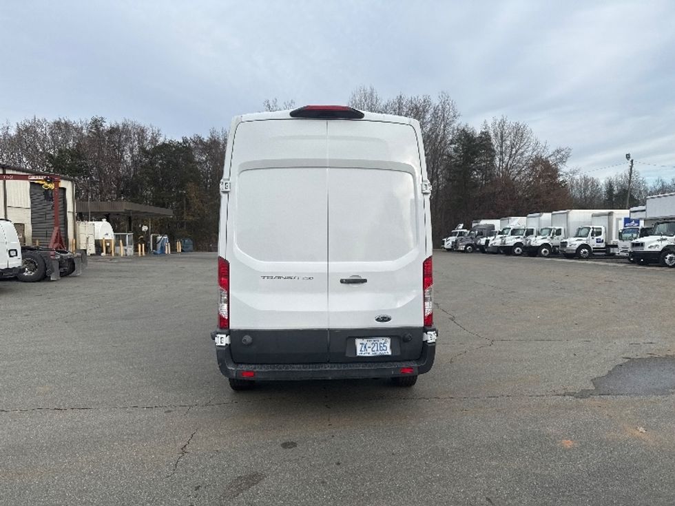 Cargo Van (Panel Van)-Light and Medium Duty Trucks-Ford-2018-Transit 250-Mebane-NC-115,090\n\t\tmiles-$ 32,250 - Image 7