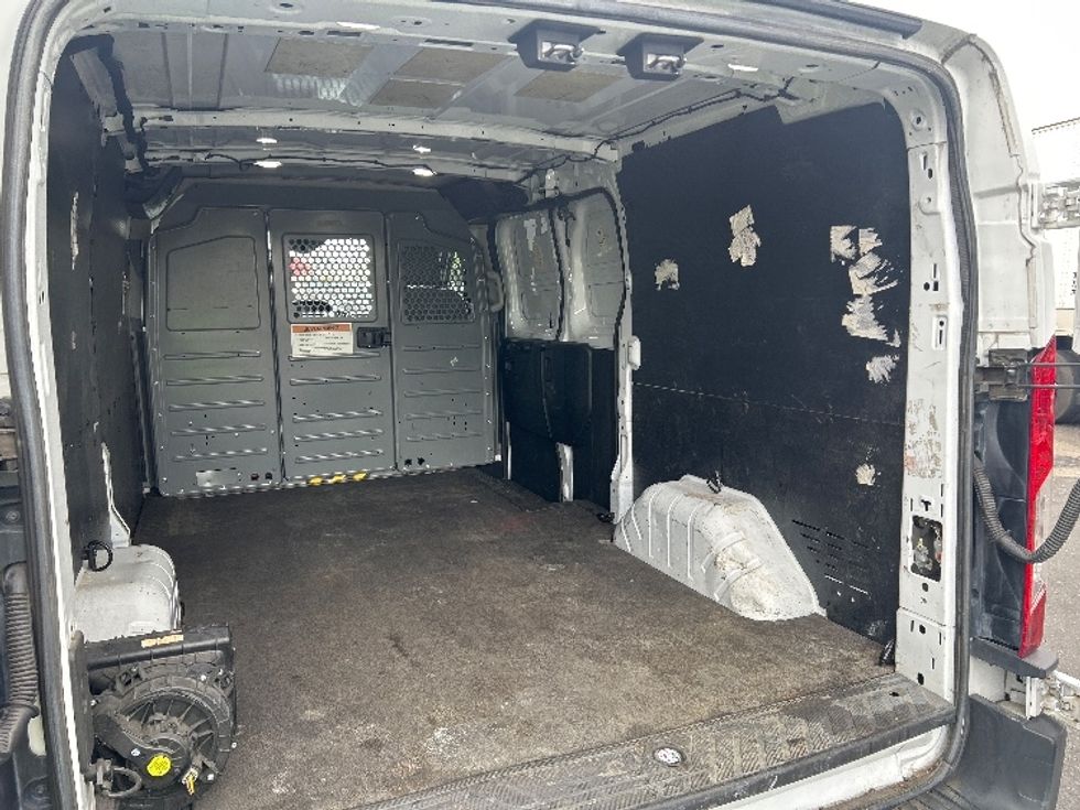 Cargo Van (Panel Van)-Light and Medium Duty Trucks-Ford-2018-Transit 250-Portland-OR-92,635\n\t\tmiles-$ 27,250 - Image 12