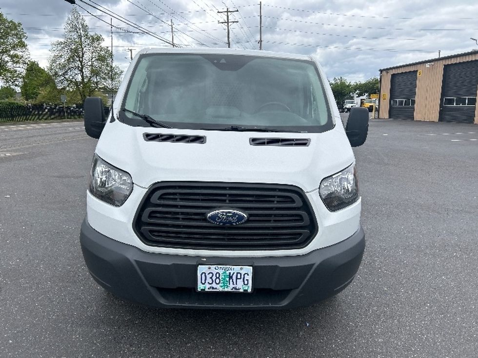 Cargo Van (Panel Van)-Light and Medium Duty Trucks-Ford-2018-Transit 250-Portland-OR-92,635\n\t\tmiles-$ 27,250 - Image 2