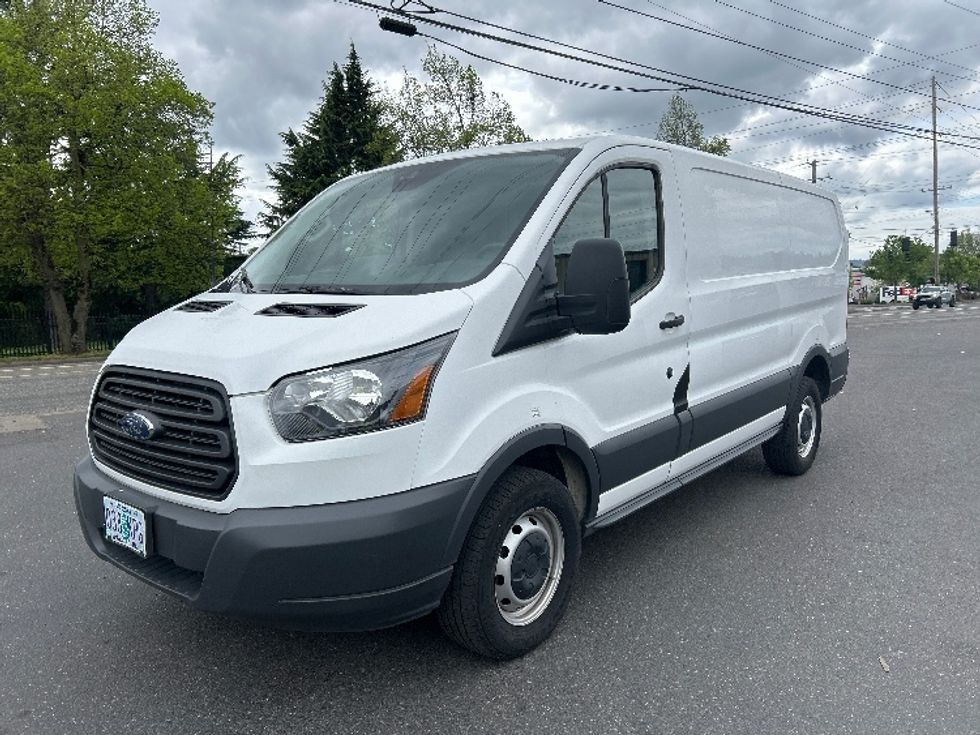 Cargo Van (Panel Van)-Light and Medium Duty Trucks-Ford-2018-Transit 250-Portland-OR-92,635\n\t\tmiles-$ 27,250 - Image 3