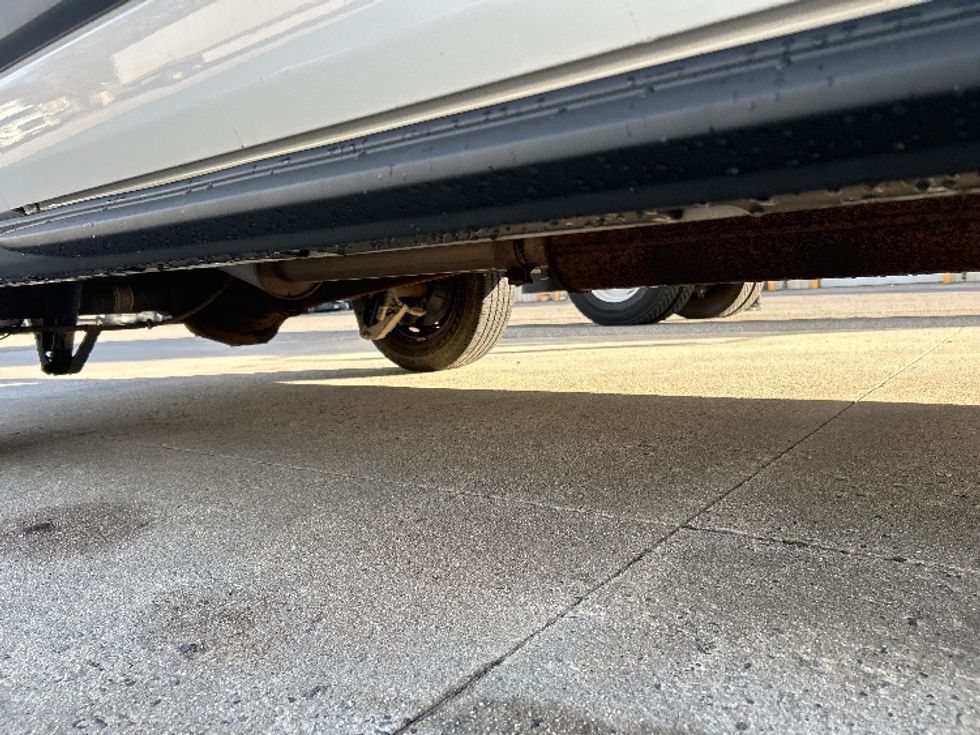 Cargo Van (Panel Van)-Light and Medium Duty Trucks-Ford-2018-Transit 250-Prince George-VA-147,739\n\t\tmiles-$ 23,000 - Image 14