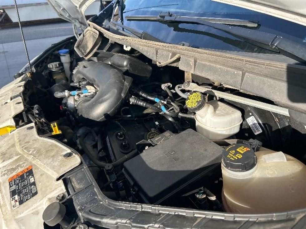 Cargo Van (Panel Van)-Light and Medium Duty Trucks-Ford-2018-Transit 250-Prince George-VA-147,739\n\t\tmiles-$ 23,000 - Image 24