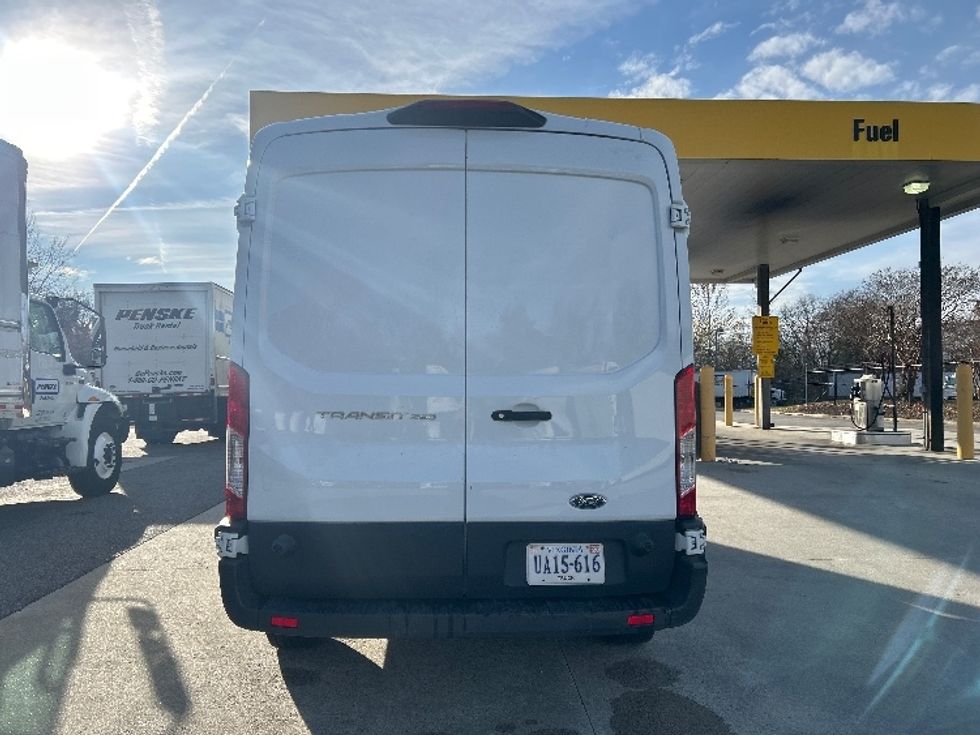 Cargo Van (Panel Van)-Light and Medium Duty Trucks-Ford-2018-Transit 250-Prince George-VA-147,739\n\t\tmiles-$ 23,000 - Image 8