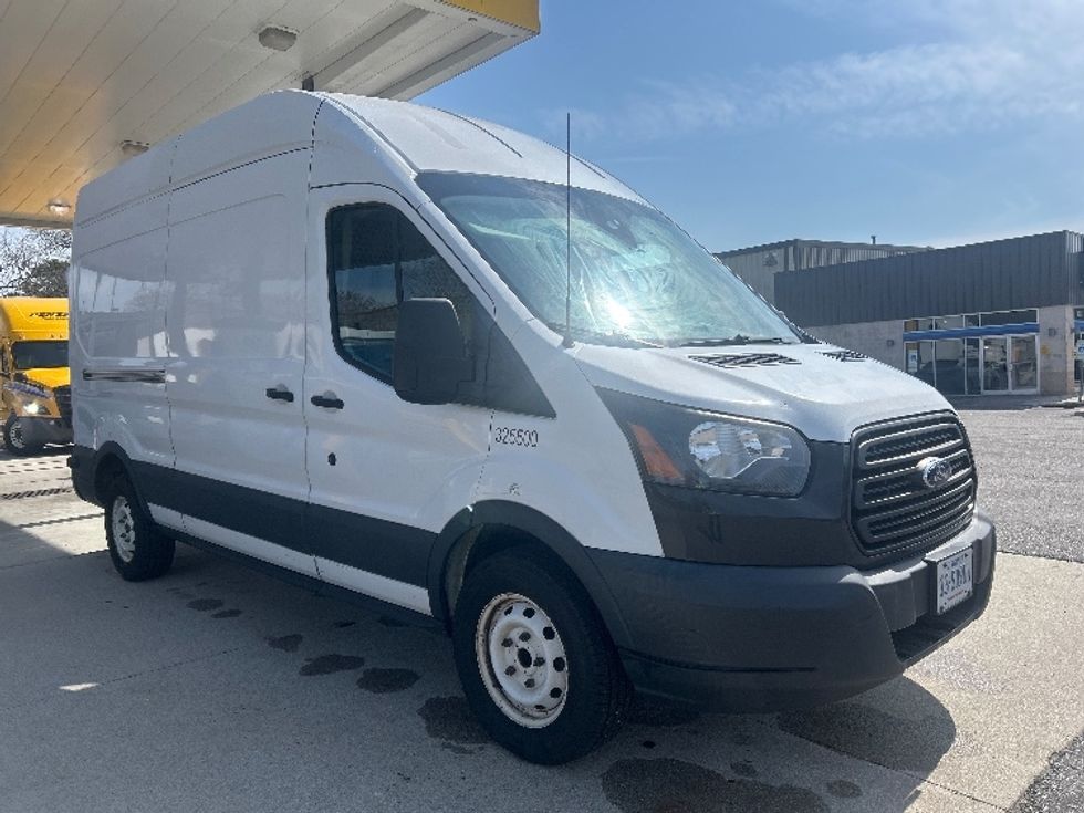 Cargo Van (Panel Van)-Light and Medium Duty Trucks-Ford-2018-Transit 250-Prince George-VA-195,130\n\t\tmiles-$ 25,250 - Image 1