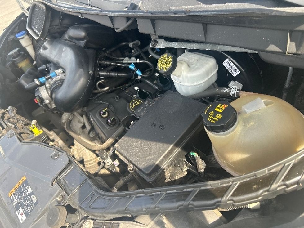 Cargo Van (Panel Van)-Light and Medium Duty Trucks-Ford-2018-Transit 250-Prince George-VA-195,130\n\t\tmiles-$ 25,250 - Image 23