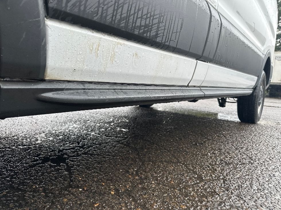 Cargo Van (Panel Van)-Light and Medium Duty Trucks-Ford-2018-Transit 250-Wilsonville-OR-133,250\n\t\tmiles-$ 21,750 - Image 5