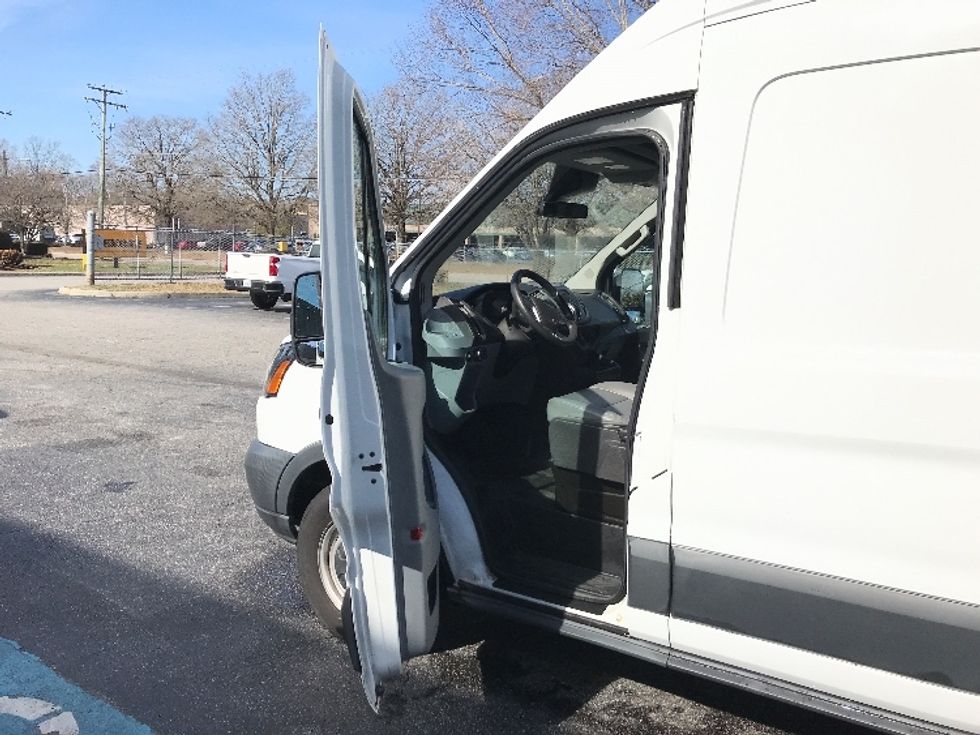 Cargo Van (Panel Van)-Light and Medium Duty Trucks-Ford-2018-Transit 350-Chesapeake-VA-81,274\n\t\tmiles-$ 31,250 - Image 15