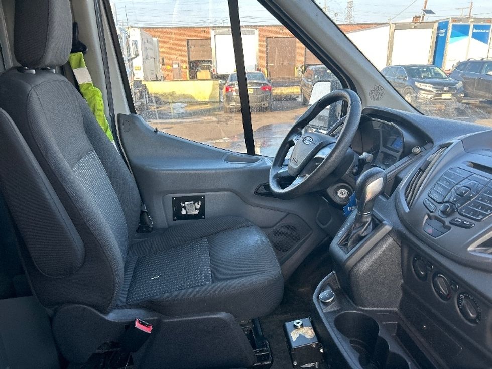 Cargo Van (Panel Van)-Light and Medium Duty Trucks-Ford-2018-Transit 350-Kearny-NJ-90,017\n\t\tmiles-$ 33,250 - Image 19