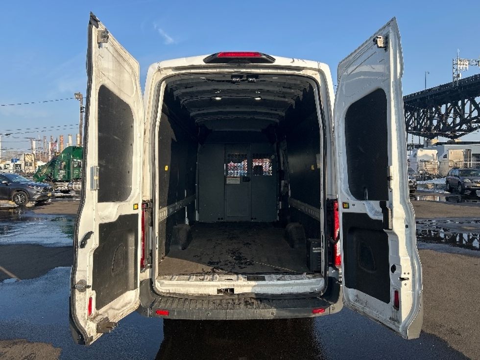 Cargo Van (Panel Van)-Light and Medium Duty Trucks-Ford-2018-Transit 350-Kearny-NJ-90,017\n\t\tmiles-$ 33,250 - Image 7