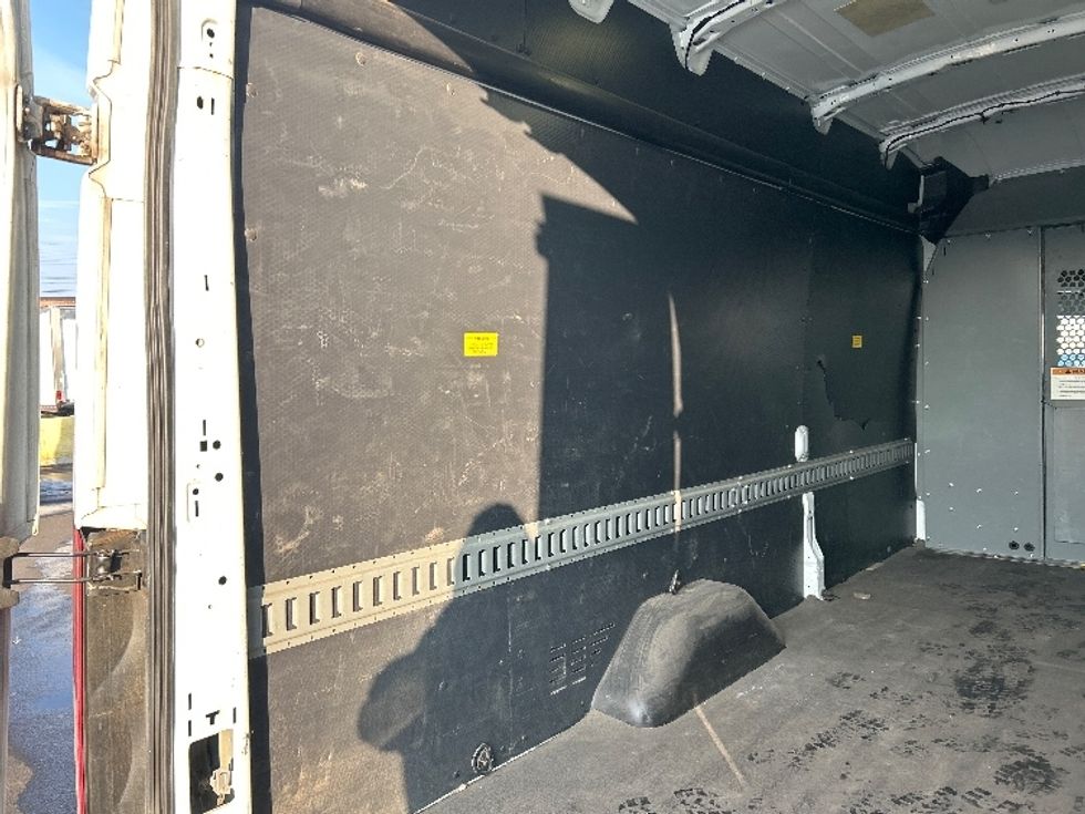 Cargo Van (Panel Van)-Light and Medium Duty Trucks-Ford-2018-Transit 350-Kearny-NJ-90,017\n\t\tmiles-$ 33,250 - Image 9