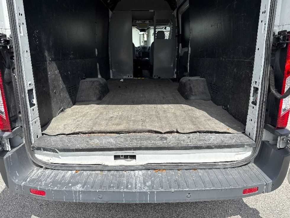 Cargo Van (Panel Van)-Light and Medium Duty Trucks-Ford-2018-Transit 350-Medley-FL-56,997\n\t\tmiles-$ 32,750 - Image 10