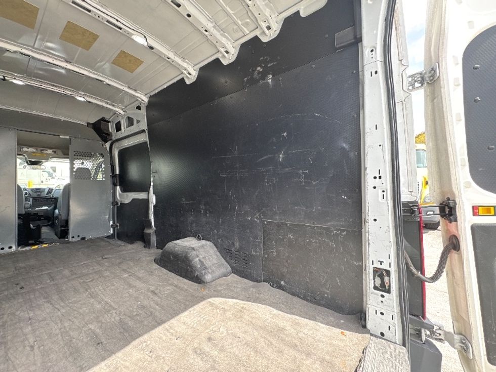 Cargo Van (Panel Van)-Light and Medium Duty Trucks-Ford-2018-Transit 350-Medley-FL-56,997\n\t\tmiles-$ 32,750 - Image 13