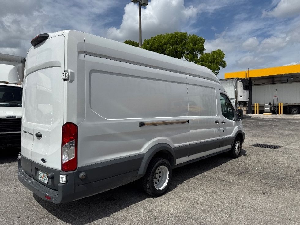 Cargo Van (Panel Van)-Light and Medium Duty Trucks-Ford-2018-Transit 350-Medley-FL-56,997\n\t\tmiles-$ 32,750 - Image 14