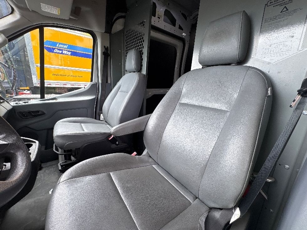 Cargo Van (Panel Van)-Light and Medium Duty Trucks-Ford-2018-Transit 350-Medley-FL-56,997\n\t\tmiles-$ 32,750 - Image 19
