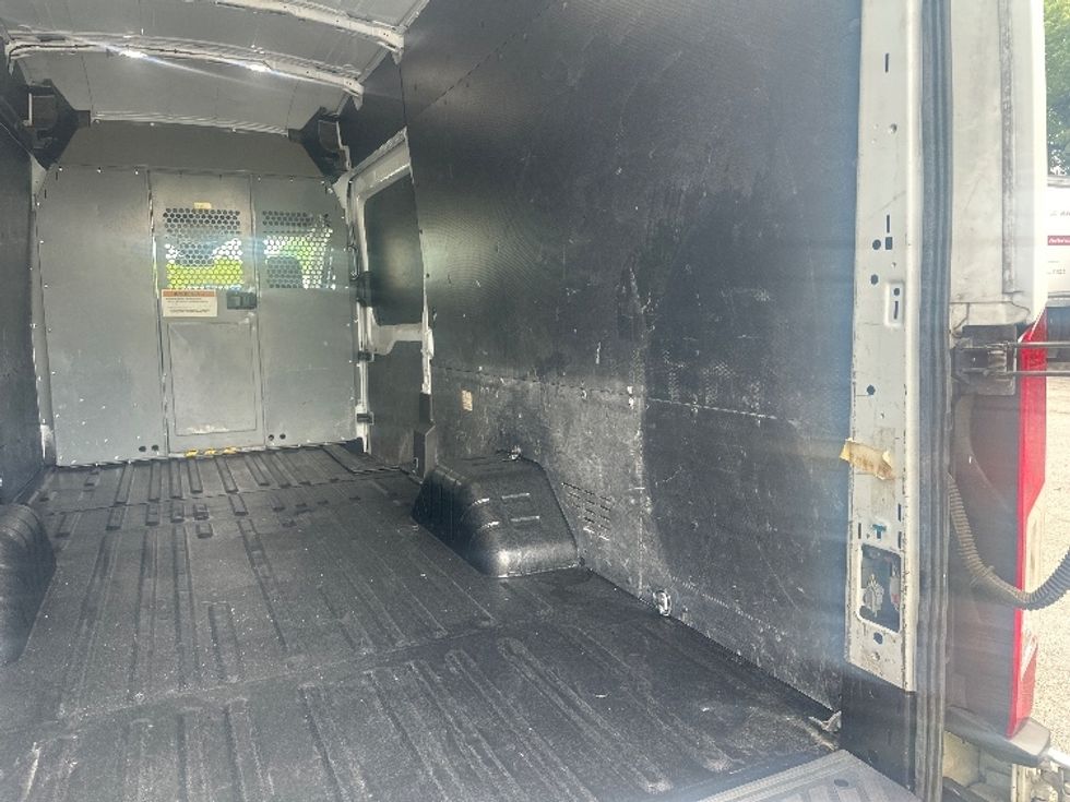 Cargo Van (Panel Van)-Light and Medium Duty Trucks-Ford-2018-Transit 350-Medley-FL-78,824\n\t\tmiles-$ 32,750 - Image 11