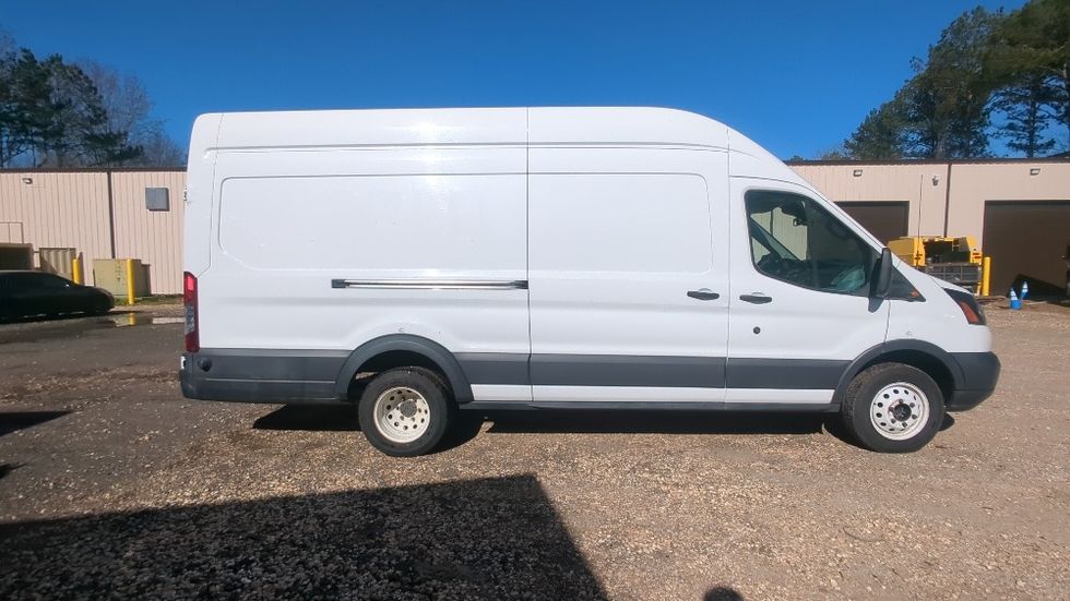 Cargo Van (Panel Van)-Light and Medium Duty Trucks-Ford-2018-Transit 350-Suwanee-GA-111,915\n\t\tmiles-$ 29,000 - Image 23
