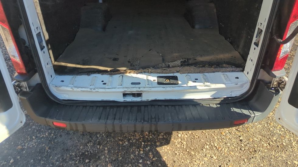 Cargo Van (Panel Van)-Light and Medium Duty Trucks-Ford-2018-Transit 350-Suwanee-GA-111,915\n\t\tmiles-$ 29,000 - Image 8