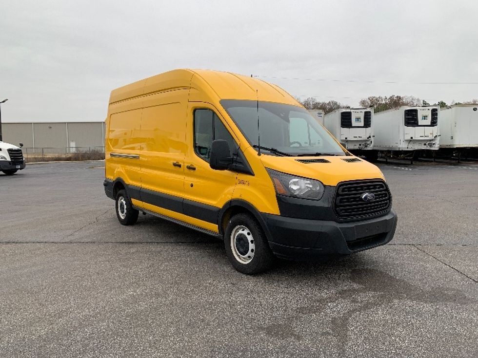 Cargo Van (Panel Van)-Light and Medium Duty Trucks-Ford-2019-Transit 250-Alabaster-AL-157,662\n\t\tmiles-$ 25,500 - Image 1