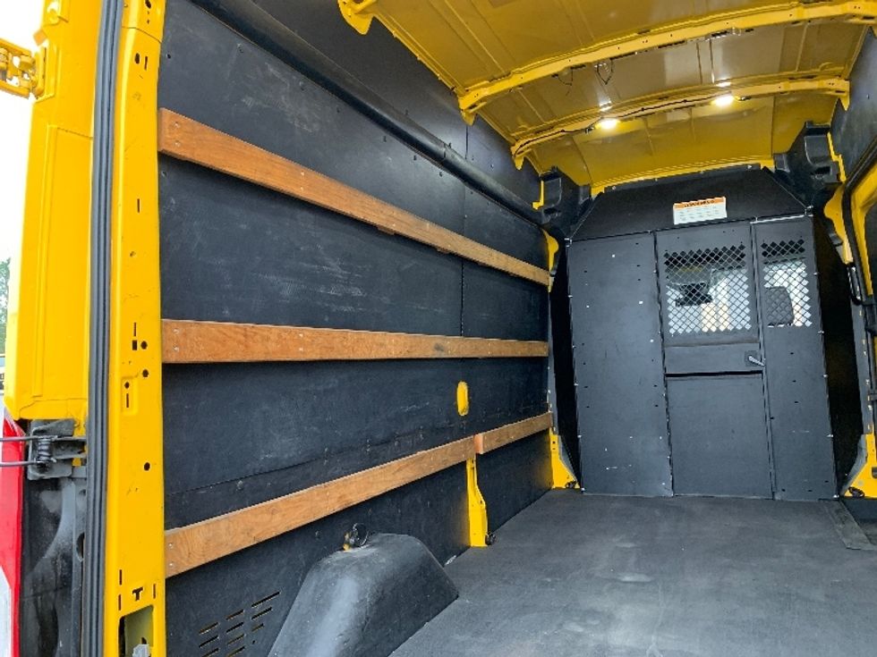 Cargo Van (Panel Van)-Light and Medium Duty Trucks-Ford-2019-Transit 250-Alabaster-AL-157,662\n\t\tmiles-$ 25,500 - Image 10