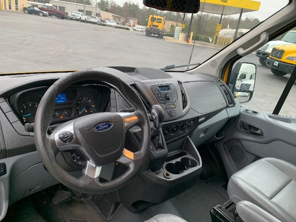 Cargo Van (Panel Van)-Light and Medium Duty Trucks-Ford-2019-Transit 250-Alabaster-AL-157,662\n\t\tmiles-$ 25,500 - Image 17