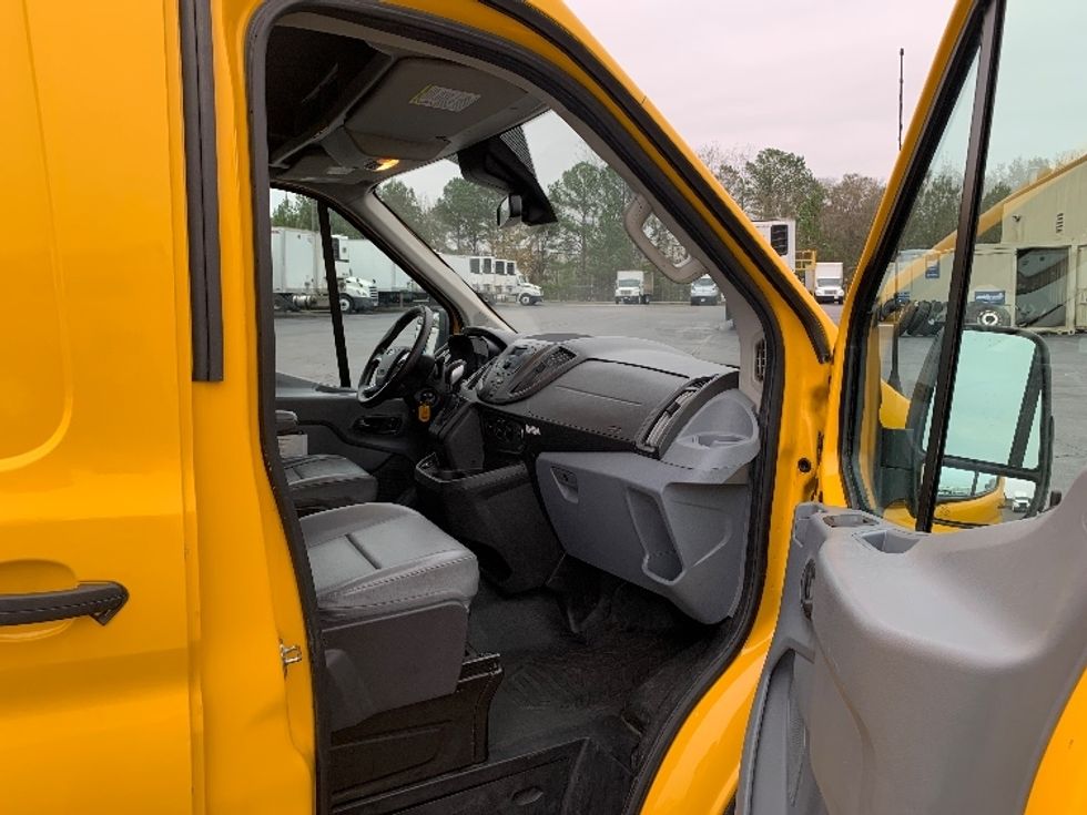 Cargo Van (Panel Van)-Light and Medium Duty Trucks-Ford-2019-Transit 250-Alabaster-AL-157,662\n\t\tmiles-$ 25,500 - Image 19