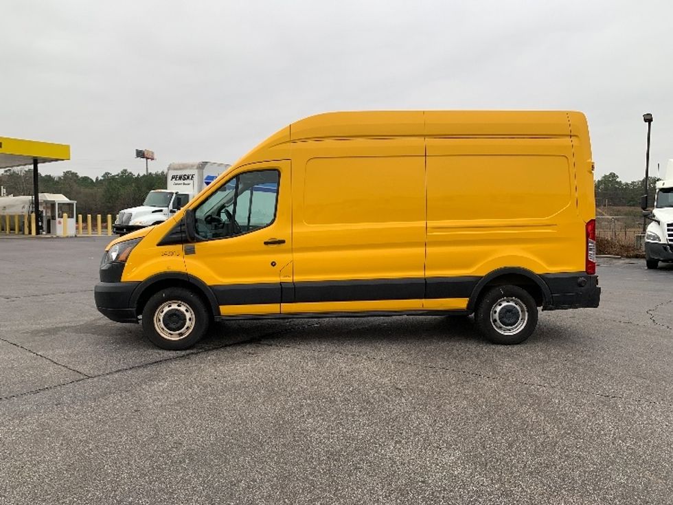 Cargo Van (Panel Van)-Light and Medium Duty Trucks-Ford-2019-Transit 250-Alabaster-AL-157,662\n\t\tmiles-$ 25,500 - Image 4