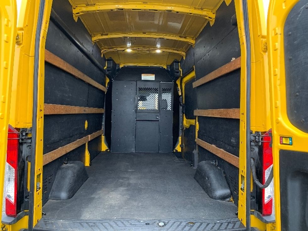 Cargo Van (Panel Van)-Light and Medium Duty Trucks-Ford-2019-Transit 250-Alabaster-AL-157,662\n\t\tmiles-$ 25,500 - Image 7