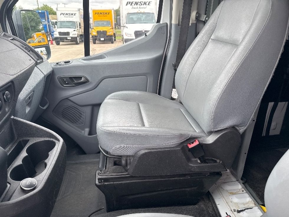 2019 Ford Transit photo 15