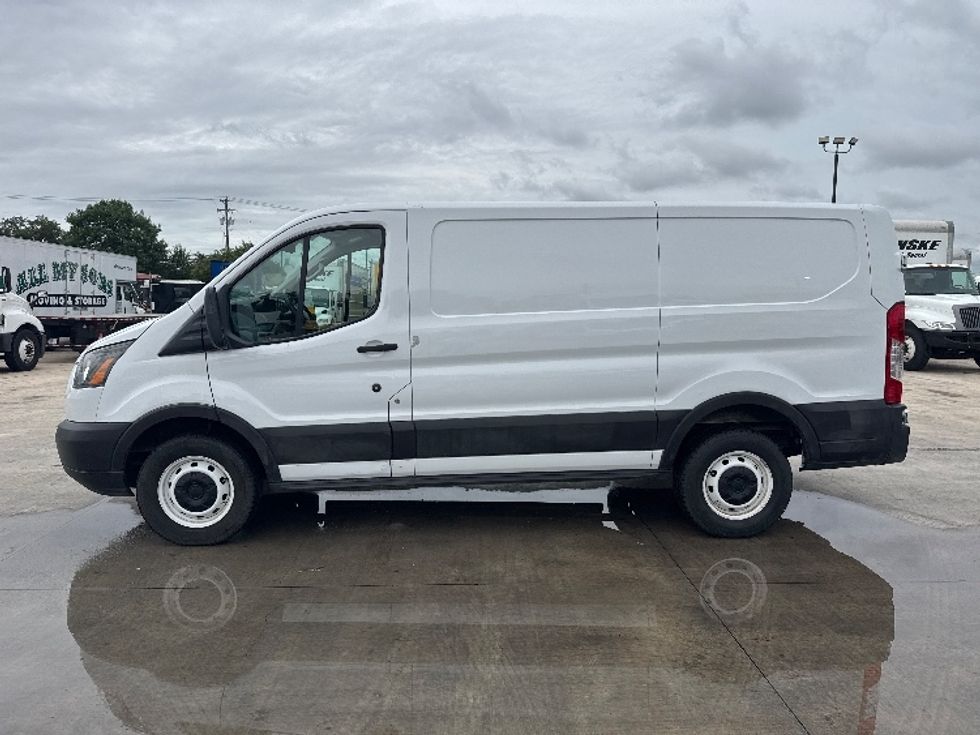 2019 Ford Transit photo 4