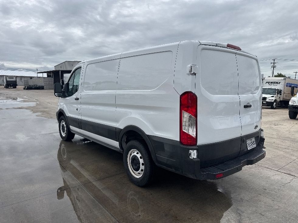 2019 Ford Transit photo 5