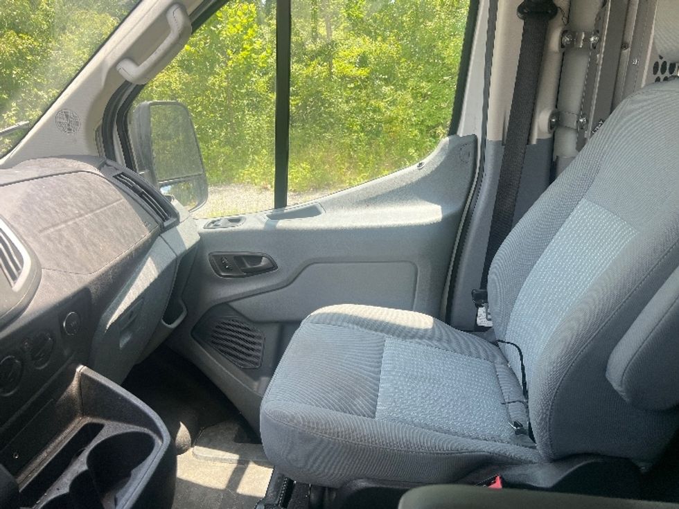 Cargo Van (Panel Van)-Light and Medium Duty Trucks-Ford-2019-Transit 250-Baltimore-MD-106,113\n\t\tmiles-$ 22,000 - Image 18