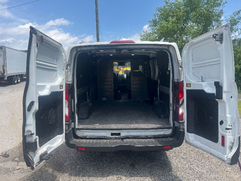 Cargo Van (Panel Van)-Light and Medium Duty Trucks-Ford-2019-Transit 250-Baltimore-MD-106,113\n\t\tmiles-$ 22,000 - Image 8