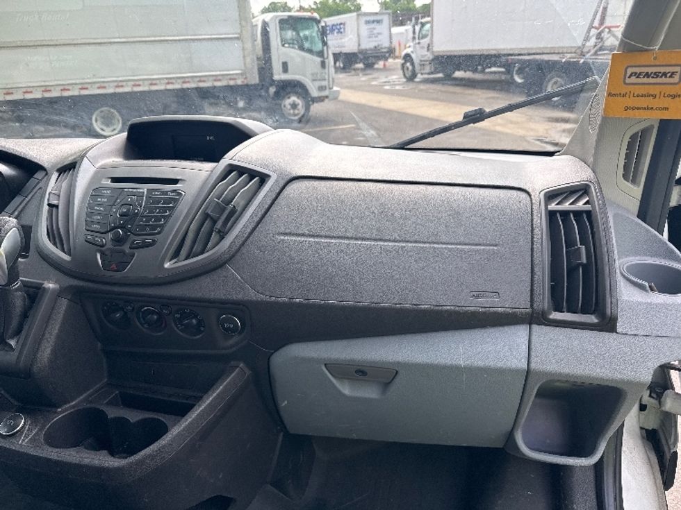 Cargo Van (Panel Van)-Light and Medium Duty Trucks-Ford-2019-Transit 250-Baltimore-MD-113,710\n\t\tmiles-$ 21,250 - Image 21