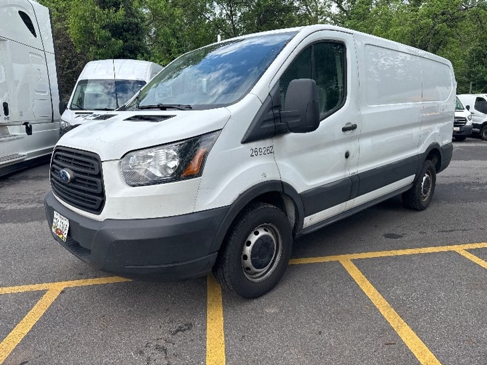 2019 Ford Transit photo 3