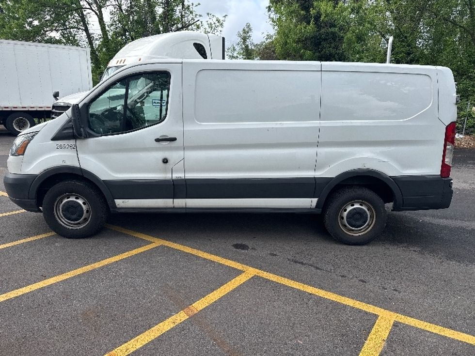 2019 Ford Transit photo 4