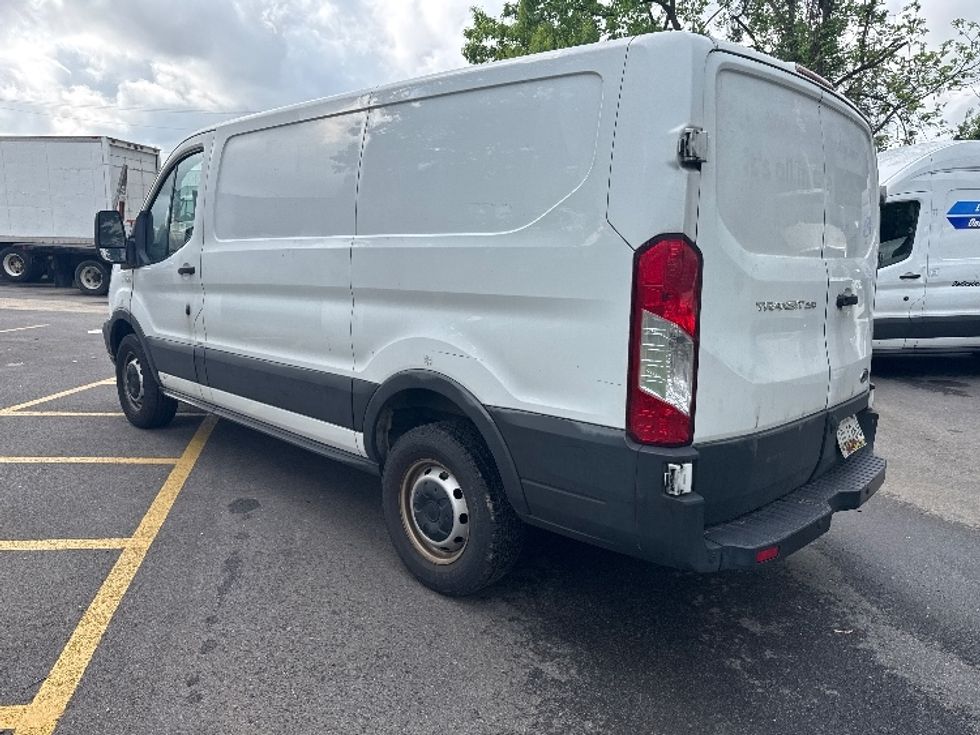 Cargo Van (Panel Van)-Light and Medium Duty Trucks-Ford-2019-Transit 250-Baltimore-MD-113,710\n\t\tmiles-$ 21,250 - Image 6