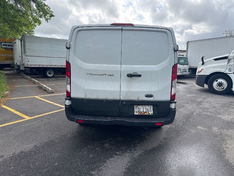 Cargo Van (Panel Van)-Light and Medium Duty Trucks-Ford-2019-Transit 250-Baltimore-MD-113,710\n\t\tmiles-$ 21,250 - Image 7
