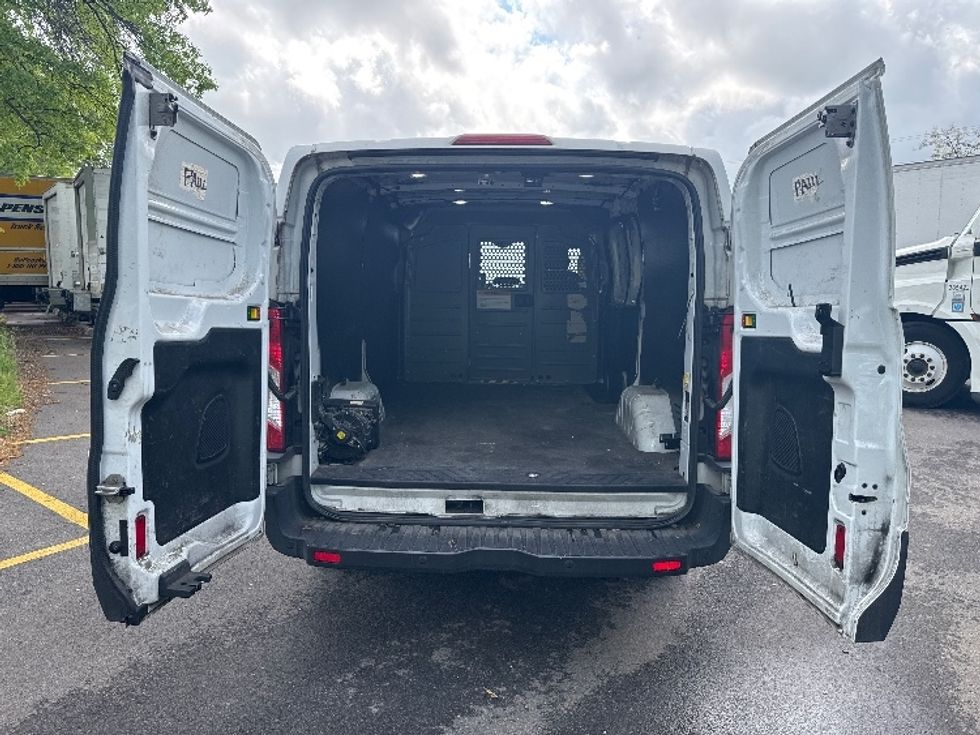 Cargo Van (Panel Van)-Light and Medium Duty Trucks-Ford-2019-Transit 250-Baltimore-MD-113,710\n\t\tmiles-$ 21,250 - Image 8