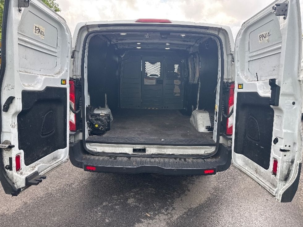 Cargo Van (Panel Van)-Light and Medium Duty Trucks-Ford-2019-Transit 250-Baltimore-MD-113,710\n\t\tmiles-$ 21,250 - Image 9