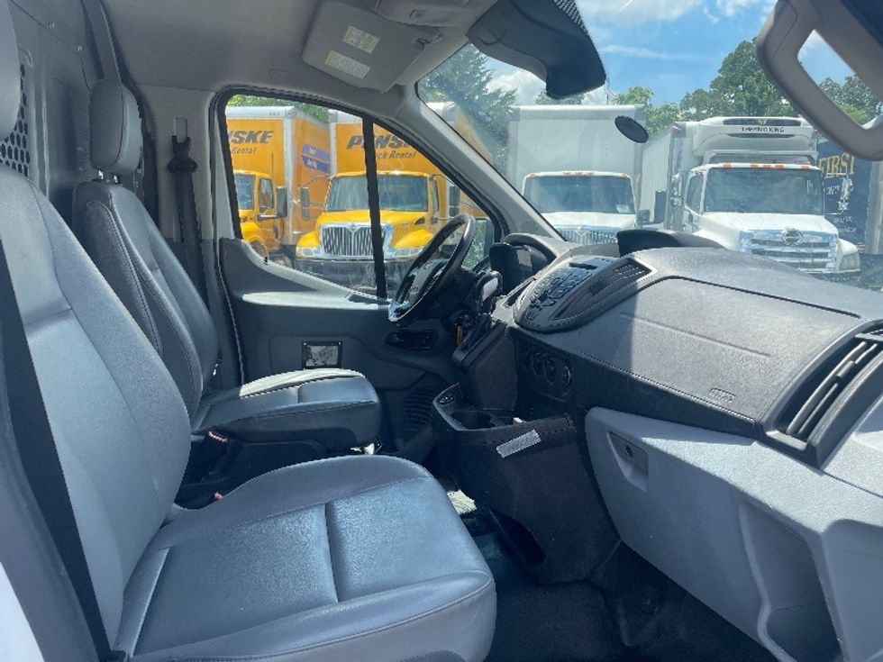 Cargo Van (Panel Van)-Light and Medium Duty Trucks-Ford-2019-Transit 250-Baltimore-MD-120,030\n\t\tmiles-$ 21,750 - Image 21