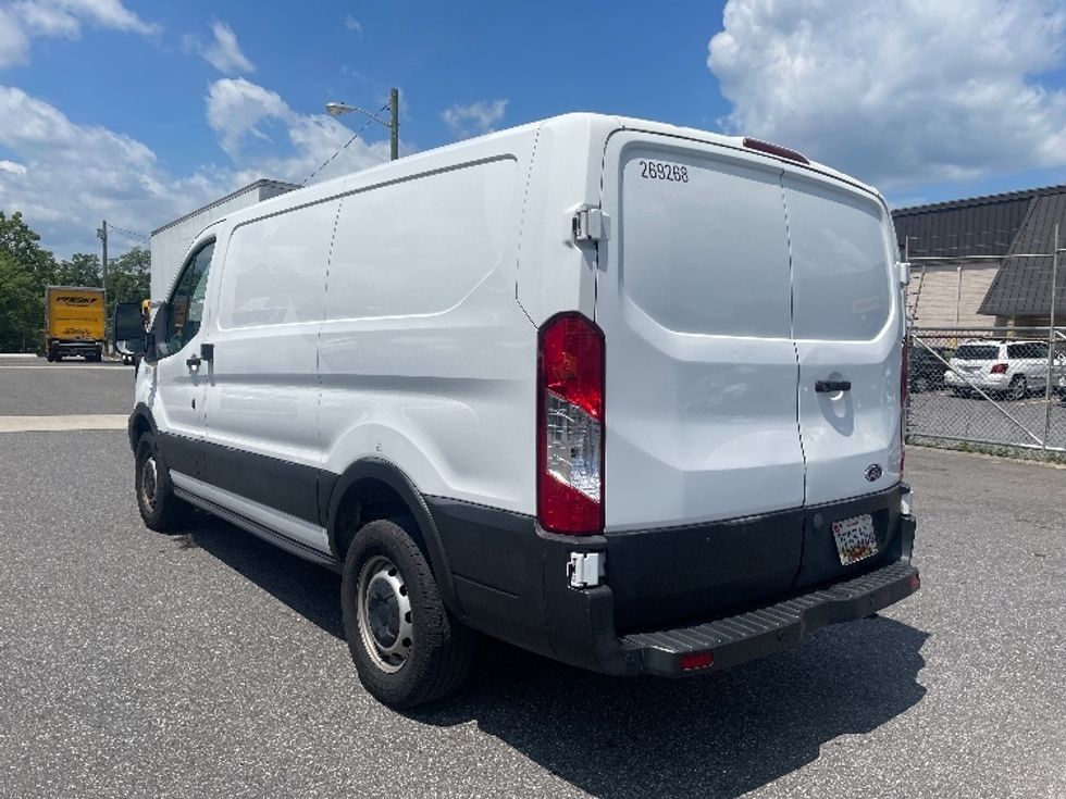 Cargo Van (Panel Van)-Light and Medium Duty Trucks-Ford-2019-Transit 250-Baltimore-MD-120,030\n\t\tmiles-$ 21,750 - Image 6