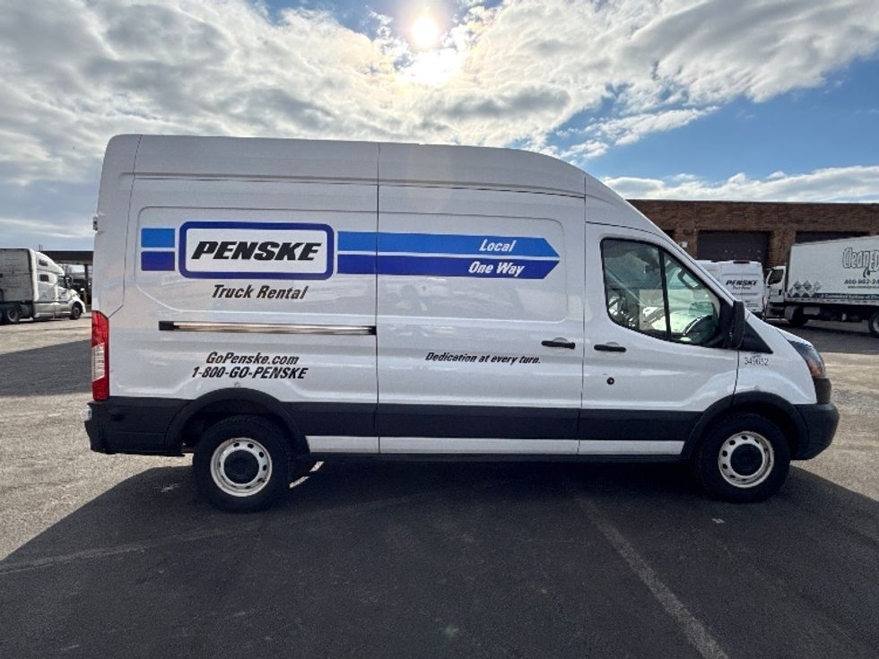 Cargo Van (Panel Van)-Light and Medium Duty Trucks-Ford-2019-Transit 250-Baltimore-MD-66,810\n\t\tmiles-$ 36,500 - Image 12