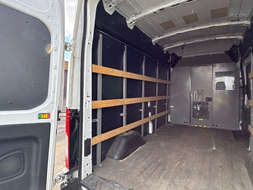 Cargo Van (Panel Van)-Light and Medium Duty Trucks-Ford-2019-Transit 250-Baltimore-MD-66,810\n\t\tmiles-$ 36,500 - Image 9